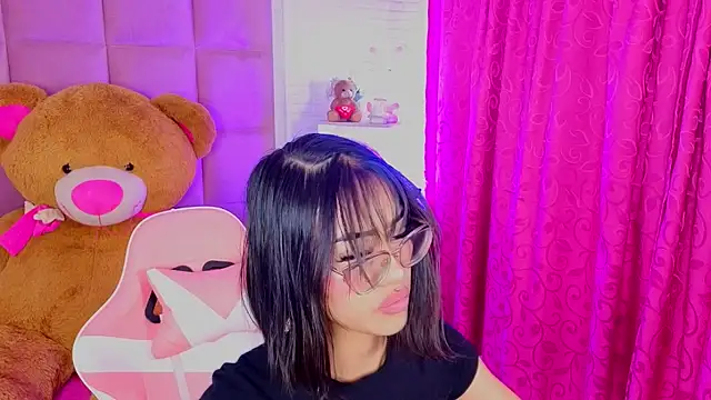 Kysha_Lipss: онлайн-секс-чат