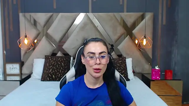 MartinaaFit's Live Chat Room