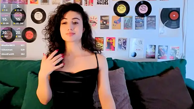 Maya_Rogerss élő XXX-chatje