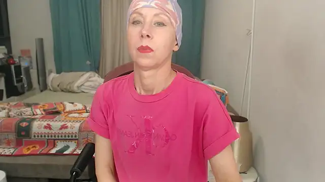 LuxuryNika Chat XXX in diretta