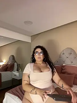 AlmaraRouge Live XXX Chat