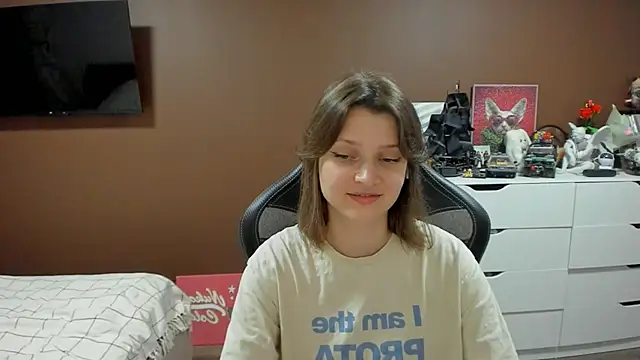 Chat +18 de SoniNesti ao vivo