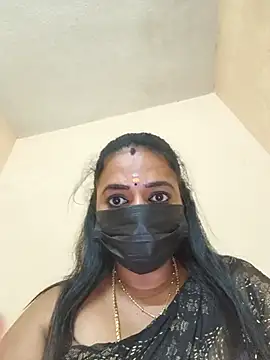 TamilPonnuJeevitha 网络视讯表演