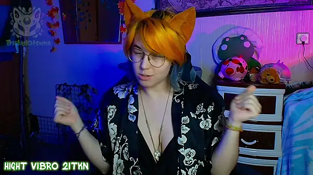 TrickyKitsune's Live XXX Chat