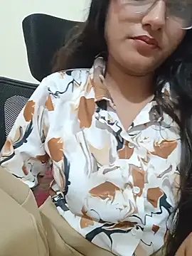 Aalia-Bhatt 现场XXX聊天