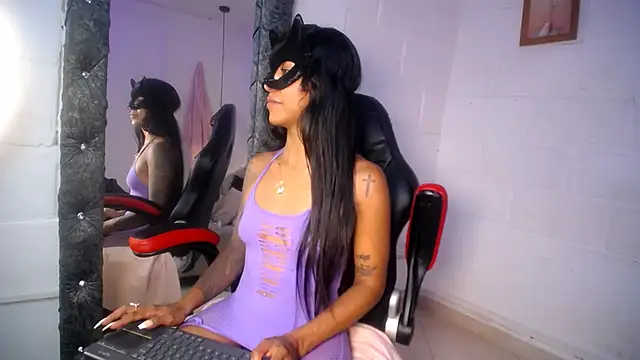 Zendaya_dl's Live XXX Chat