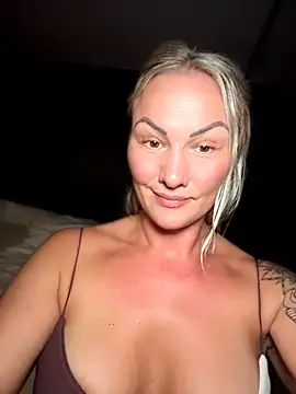 Živý XXX chat NastyMilf_