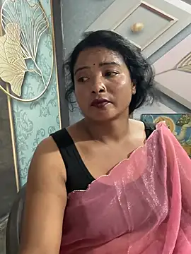 queen_1211 লাইভ XXX চ্যাট