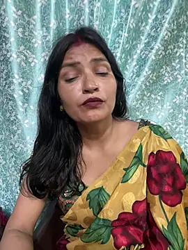 Priyaa_1433 লাইভ XXX চ্যাট