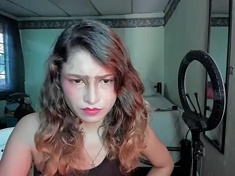 צ'אט XXX בשידור חי של AnnieLorin