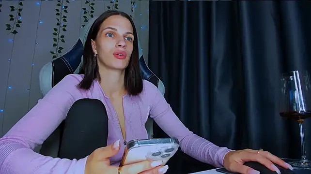 Chat XXX en directo de KarlaSim