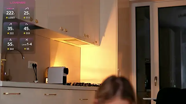 Czat XXX na żywo – ElaraShine