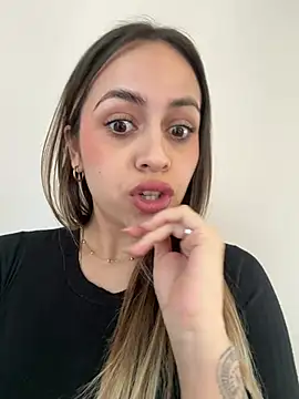 selina-sky Adlı Modelin Web Kamerası Şovu