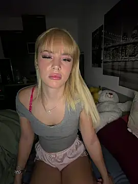 NastiLuv's Live XXX Chat