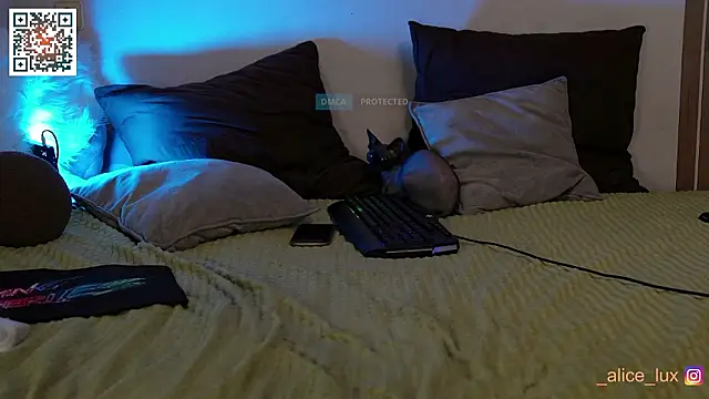 MrsTenderBeast's Live XXX Chat
