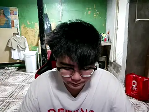 kojima2001 网络视讯表演