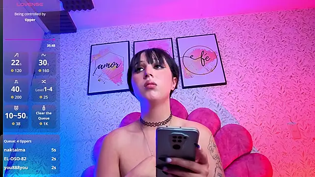 แชท XXX สดของ artemisa_aly