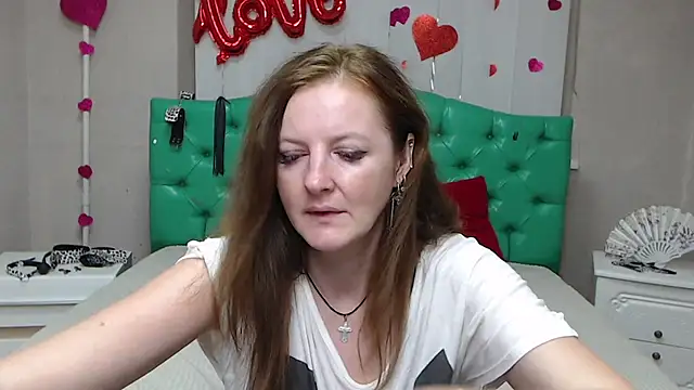 MeganPirs Adlı Modelin Canlı XXX Sohbeti