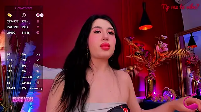 Chatroom XXX en direct de Mayzzie