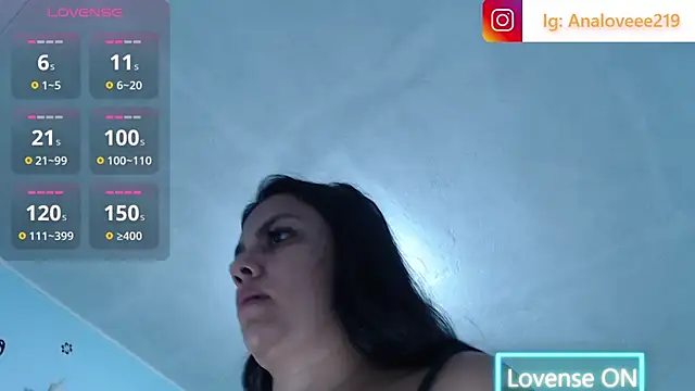 ana_studio's Live XXX Chat