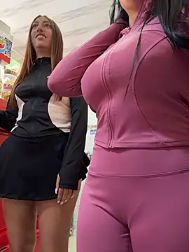 Show modela Sara_fun na web-kameri