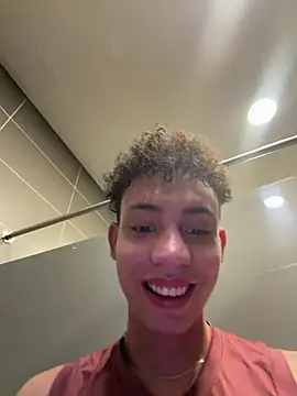 yoursexyjose's Webcam Show