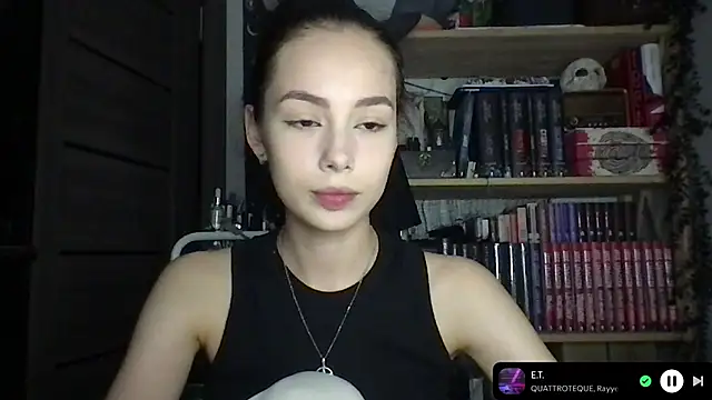 Yuna5343 – Naživo XXX chat