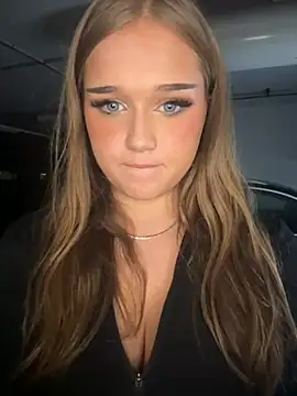 Hannah-2007 Chat XXX live