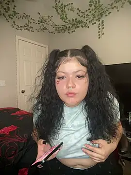 WeluvyouKarma's Live XXX Chat