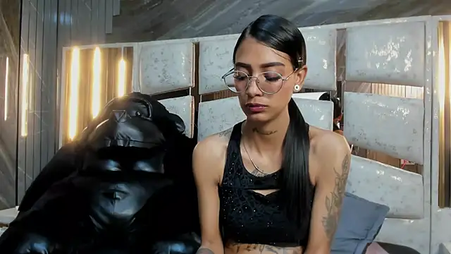 KarlaSlutSkinny__ Obrolan Langsung XXX