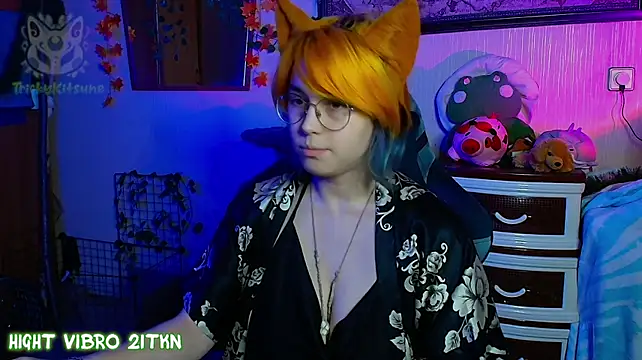 TrickyKitsune 라이브 XXX 채팅