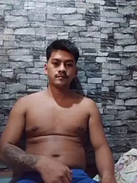 BoyNextWindow Pertunjukan Webcam