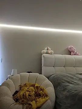 Clara_Belle Adlı Modelin Canlı XXX Sohbeti