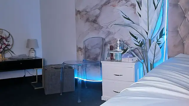 Pokazy przed kamerką – Maddyluxe