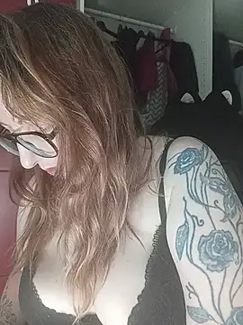 Dunnitta 라이브 XXX 채팅