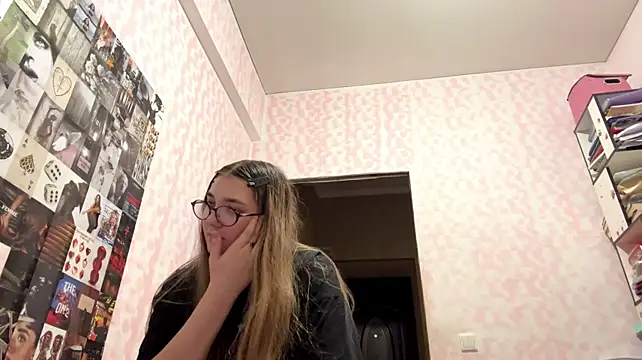 JanineThielman – Naživo XXX chat