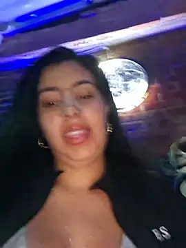 Chatroom XXX en direct de Luianna