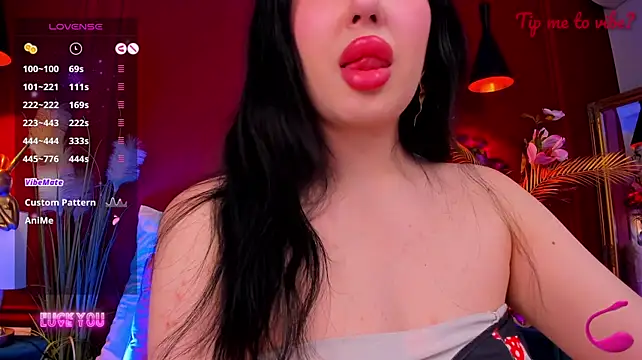 Chat +18 de Mayzzie ao vivo