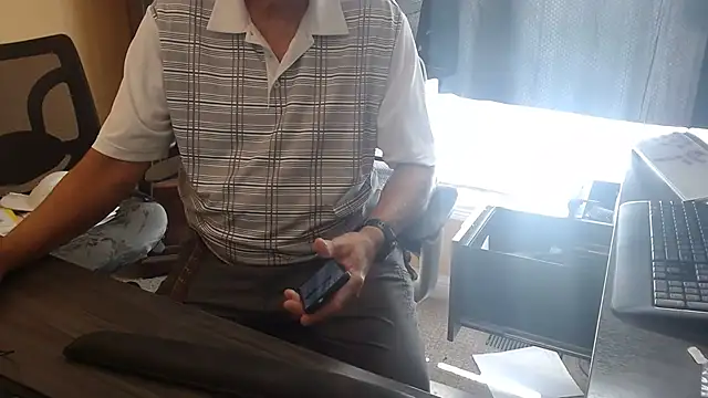 olderandwiser2's Live XXX Chat