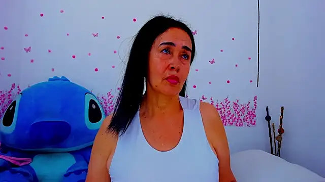 HorniestMilf Adlı Modelin Canlı XXX Sohbeti