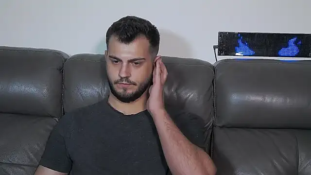 Czat XXX na żywo – CrazyDom1