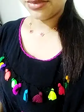 fatineae1 Adlı Modelin Canlı XXX Sohbeti