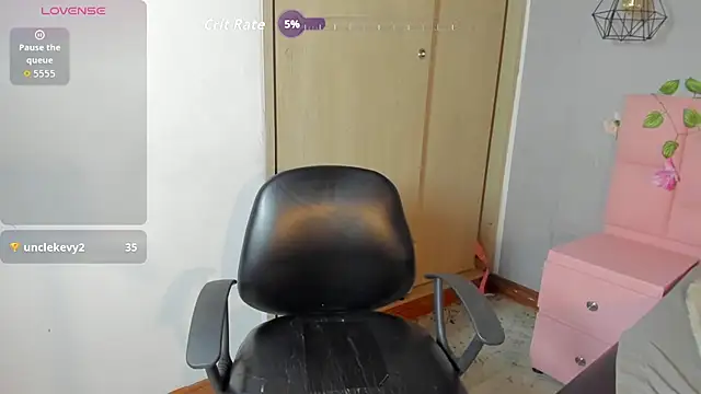 Laura-Millers Live XXX-Chat