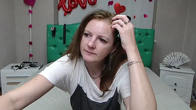 MeganPirsn Live XXX chat