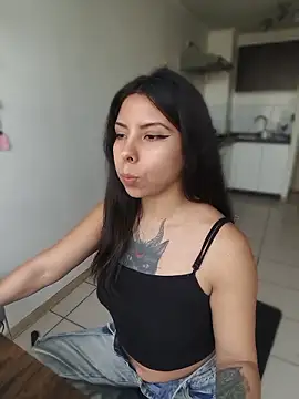 ivihetaira Chat XXX in diretta