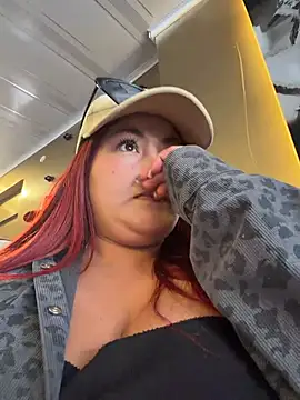 Lia-Moon77 webcam show