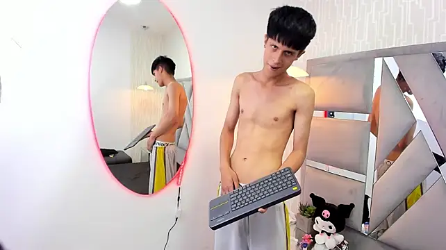 MikeHunteer – Naživo XXX chat