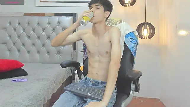 maxim_rod – Naživo XXX chat