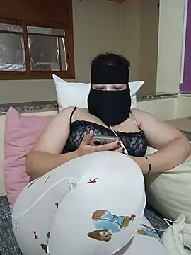 عرض كام Lara-_-28