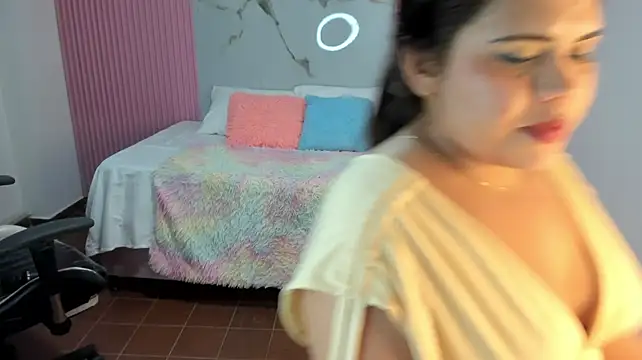 Chat XXX en directo de samy_19_